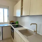 Art Vacation For 7 Guests In Center Dıraç