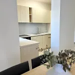 Daire Art Vacation For 7 Guests In Center