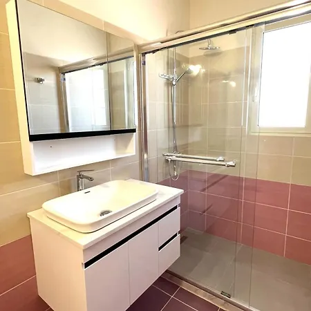 Art Vacation For 7 Guests In Center Apartmán Durrës
