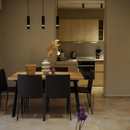 Art Vacation For 7 Guests In Center Apartmán Durrës