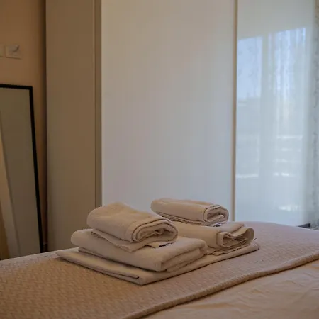Apartmán Art Vacation For 7 Guests In Center *